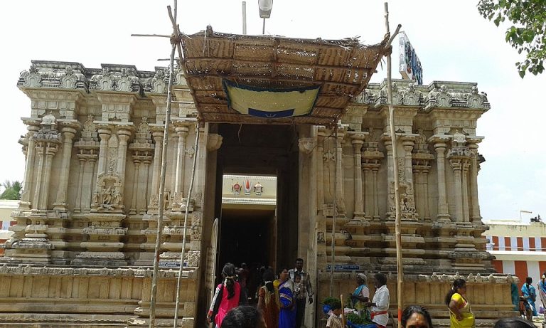 Sri_Vaithamanidhi_Perumal_Temple_NavaThirupati