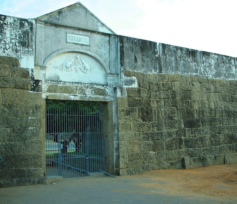 Vattakottai_Fort_Kanyakumari